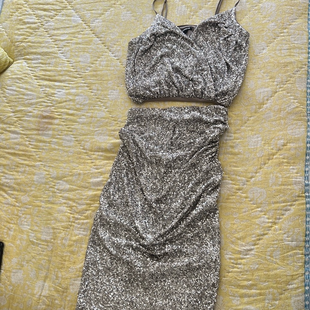 Express two piece sequin dress set, size M